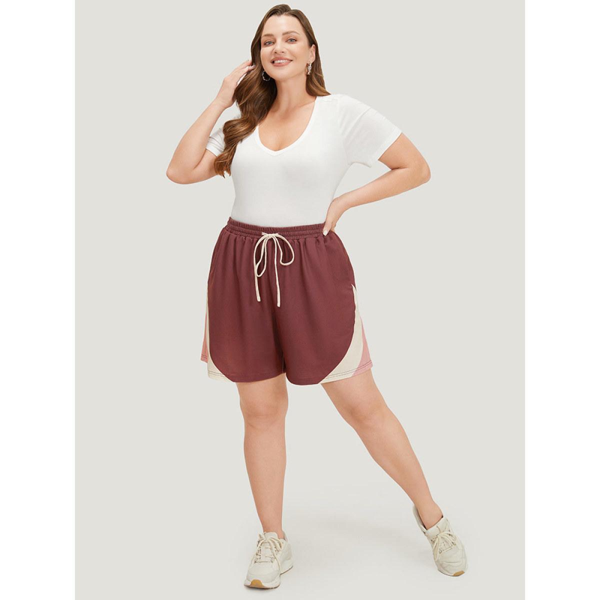 Plus Size Contrast Pocket Drawstring Elastic Waist Shorts Women Multicolor Casual Contrast Dailywear Shorts BloomChic 26/4X Product Image