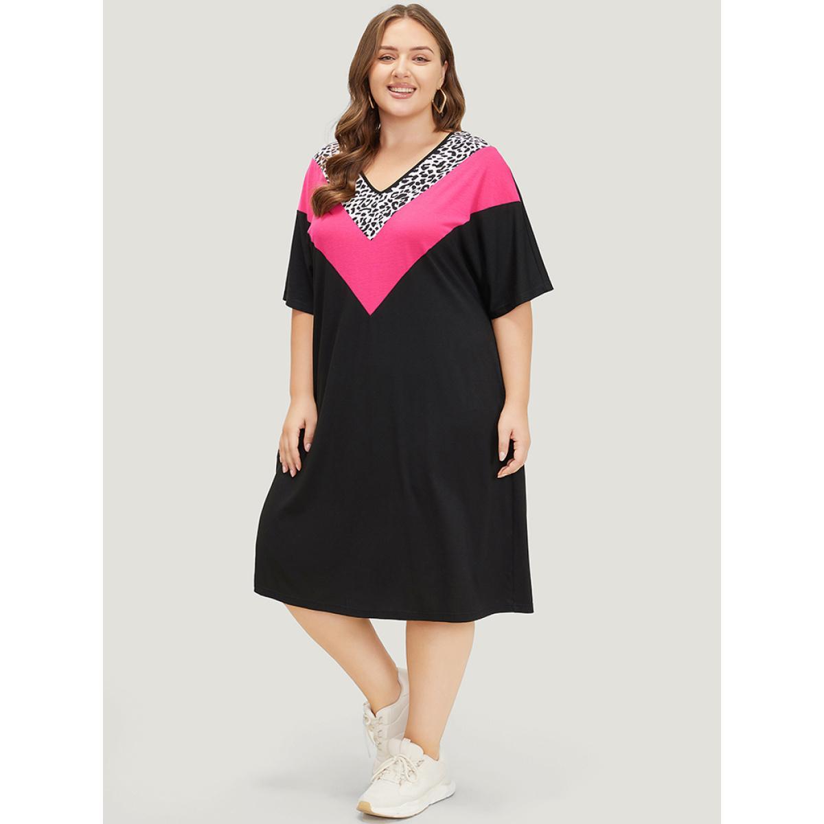 Plus Size Supersoft Essentials Leopard Contrast Batwing Sleeve Pocket Split Hem Dress Black Women Casual Plain V-neck Half Sleeve Curvy Midi Dress BloomChic 22-24/3X Product Image