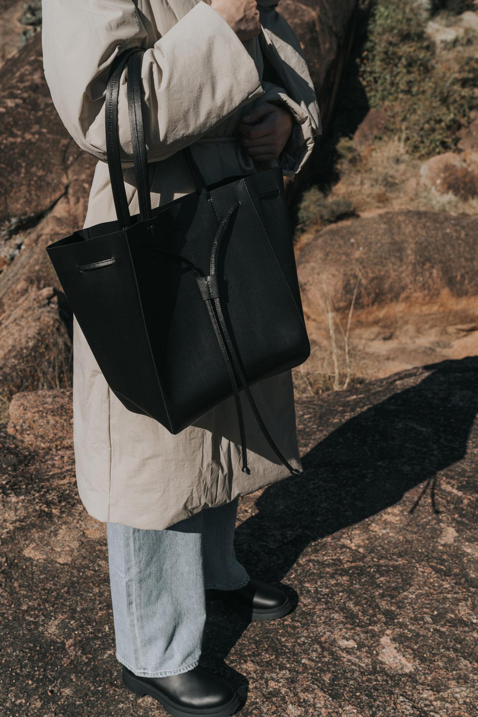 Black Shopper Bag Product Image