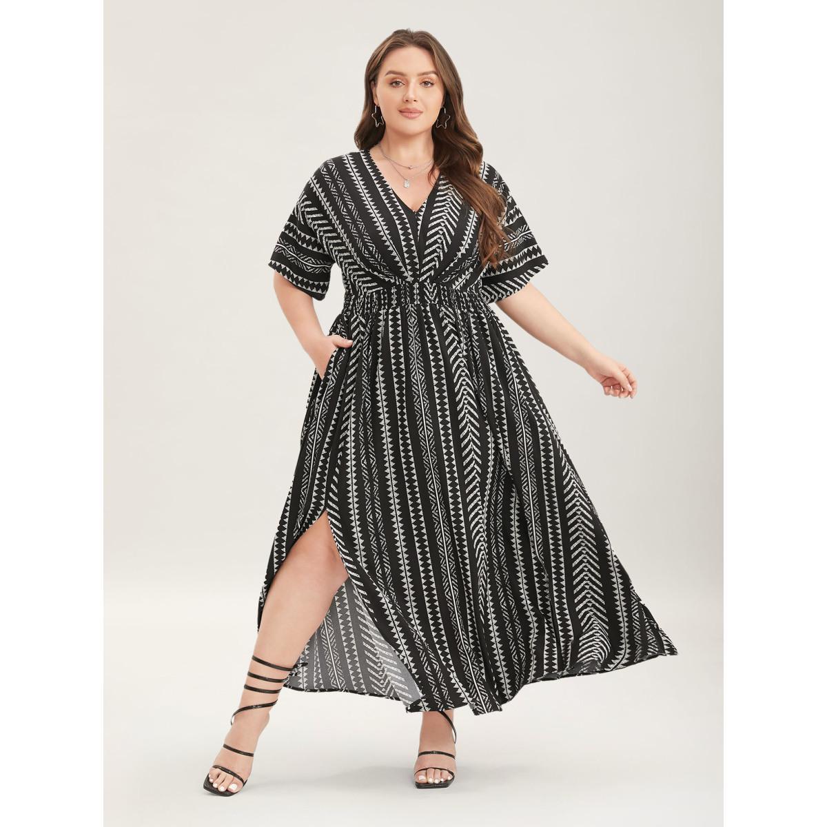 Plus Size Solid Geometric Dolman Sleeve Pocket Shirred Split Hem Dress Black Women Resort Non V-neck Half Sleeve Curvy Long Dress BloomChic 10/M Product Image