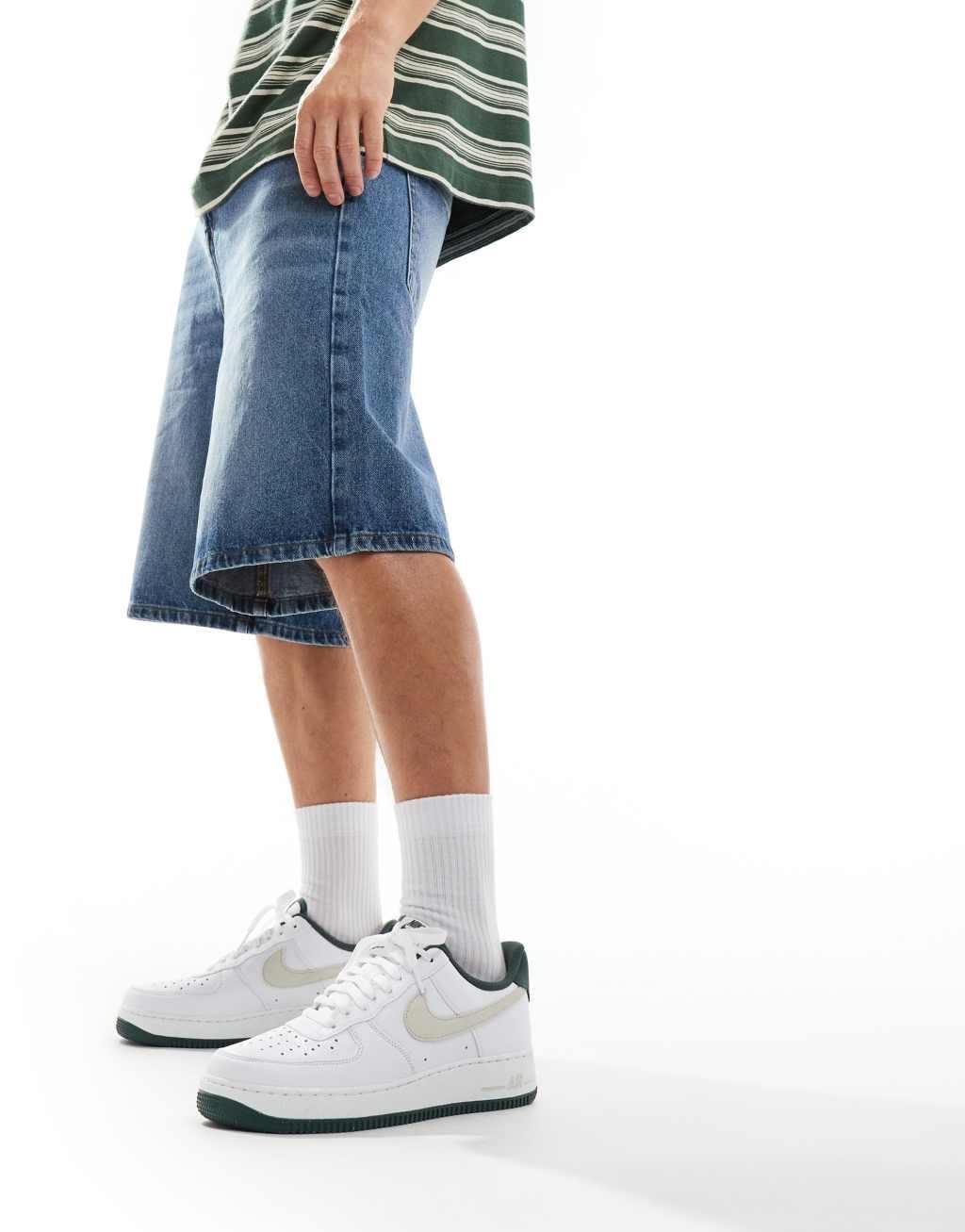 Nike Air Force 1 '07 sneakers in white and dark green Product Image