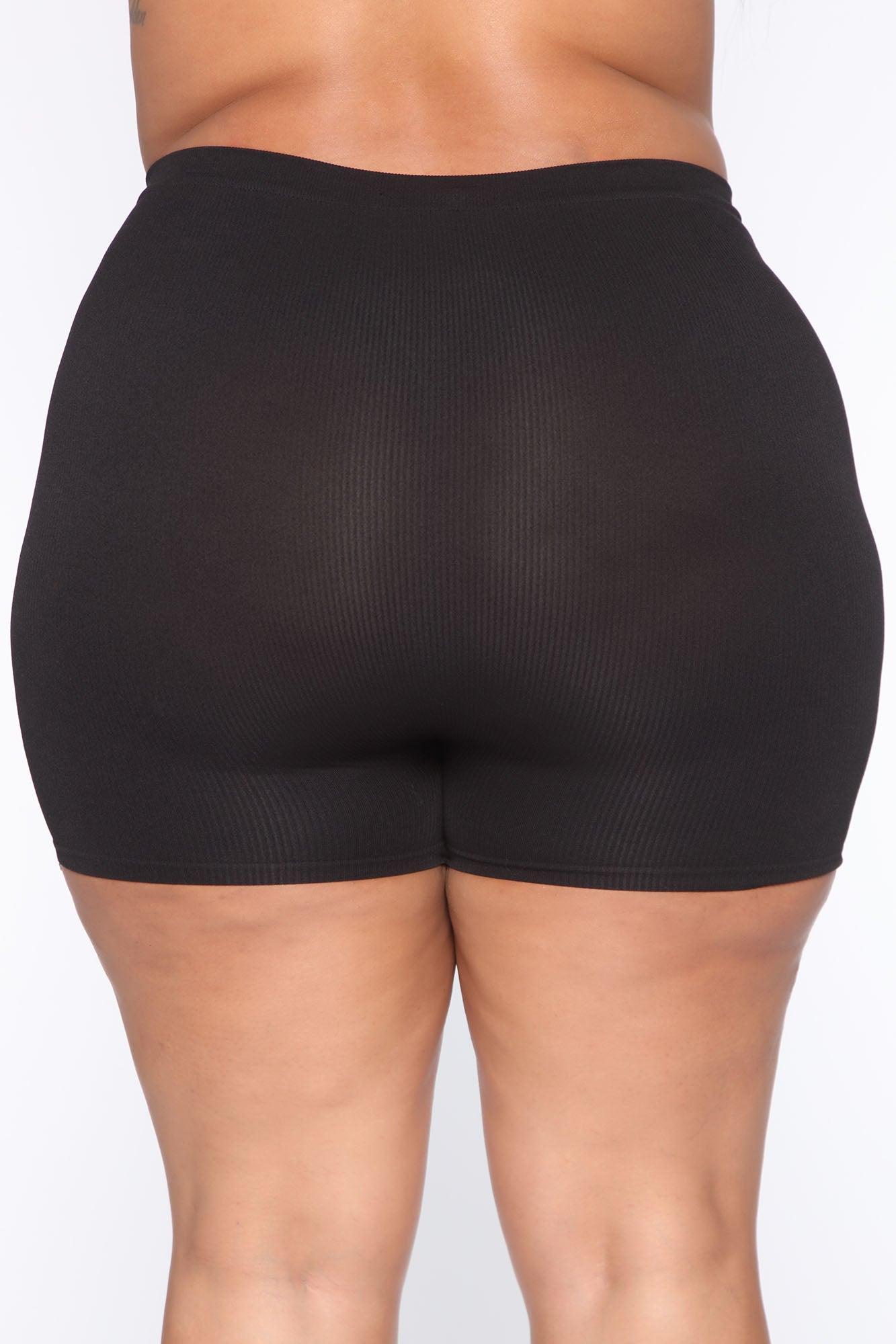 Uncomplicated Seamless Shorts - Black Product Image