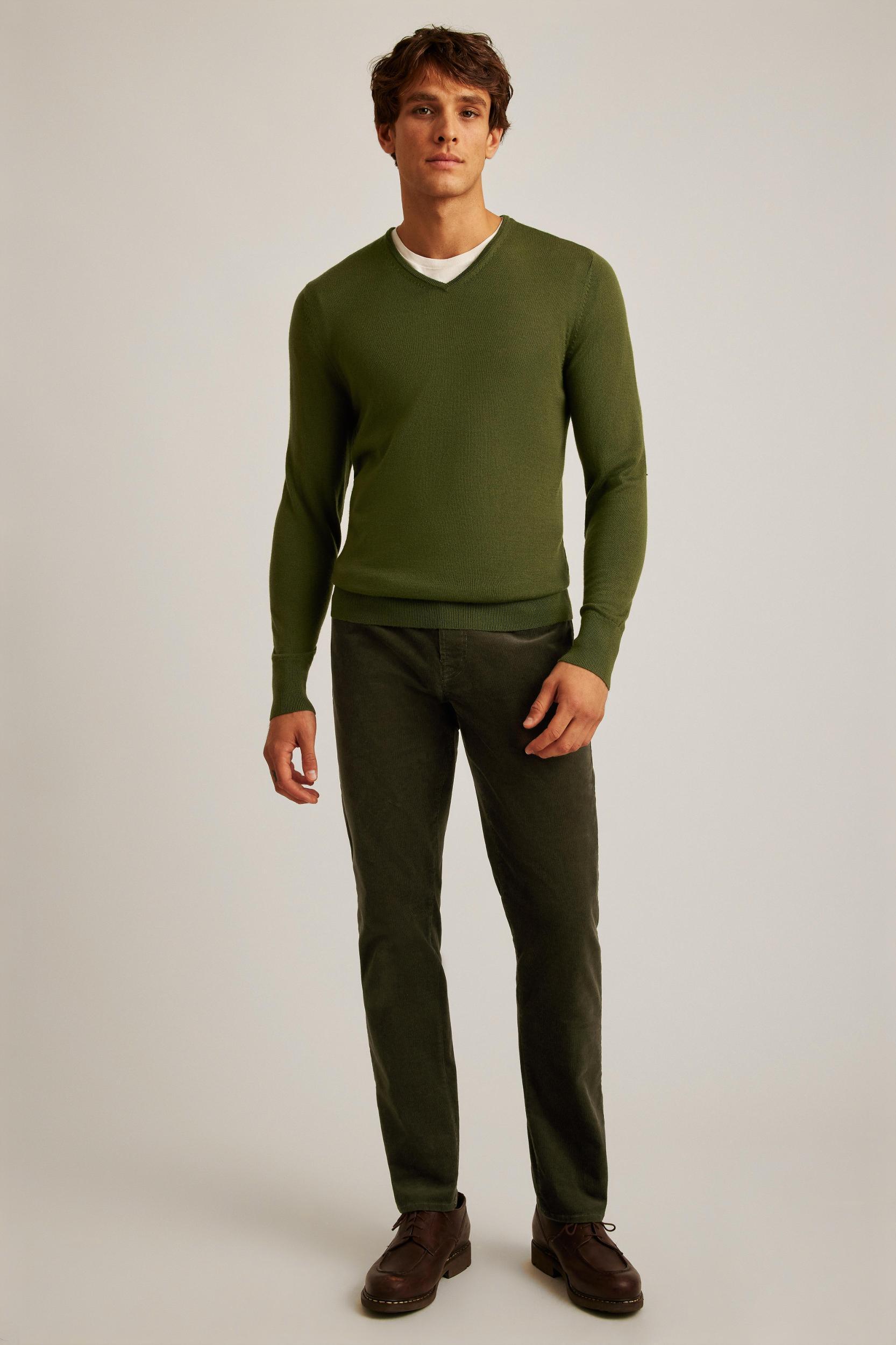Washable Merino V-Neck Sweater Product Image