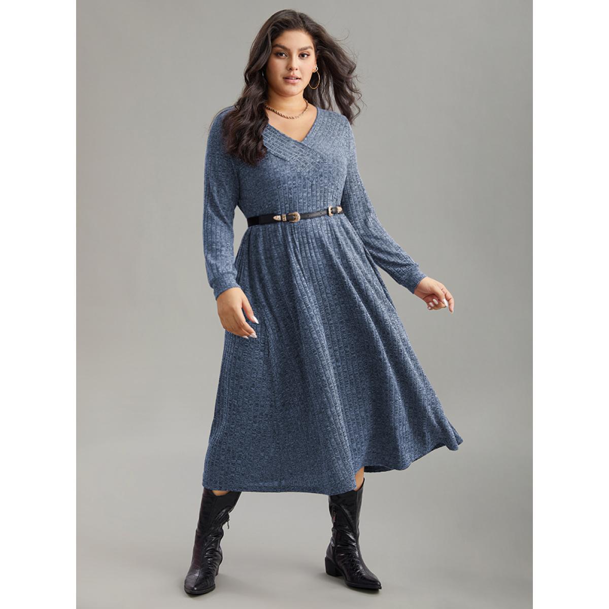 Plus Size Rib Knit Plain Plisse Long Sleeve Dress DarkBlue Women Casual Rib Knit V-neck Long Sleeve Curvy Midi Dress BloomChic 12/L Product Image