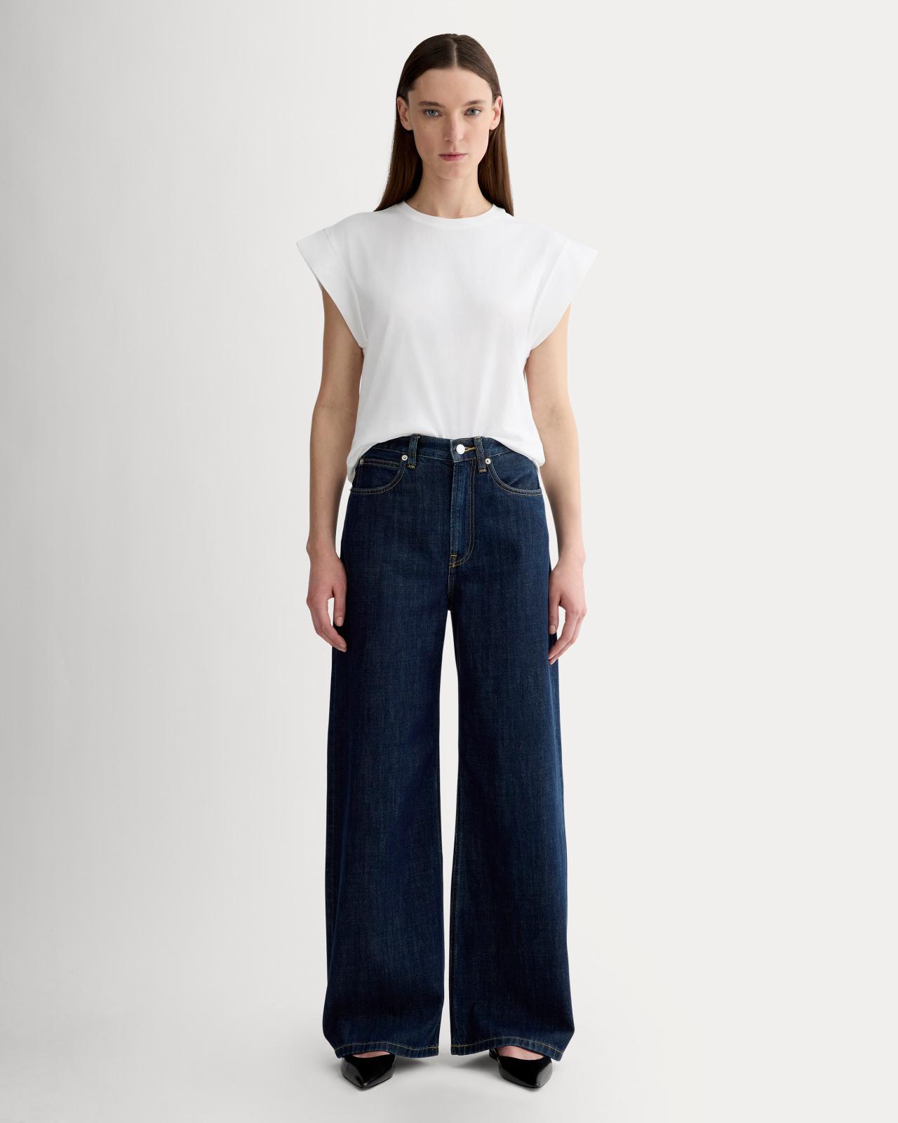 The Muscle Tee in Essential Cotton Product Image