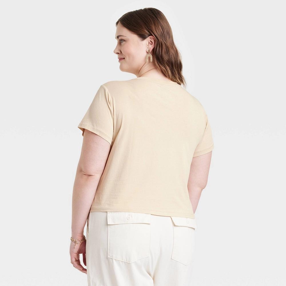 Womens Shrunken Short Sleeve T-Shirt - Universal Thread Tan 4X Product Image