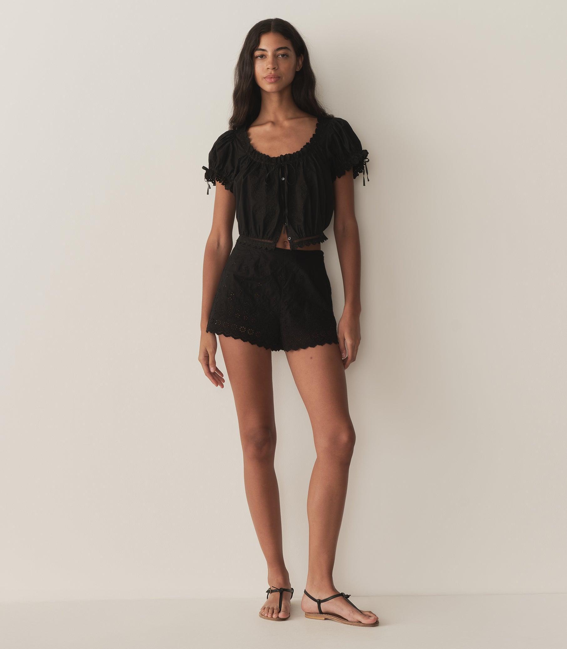 NERA TOP -- BLACK Product Image