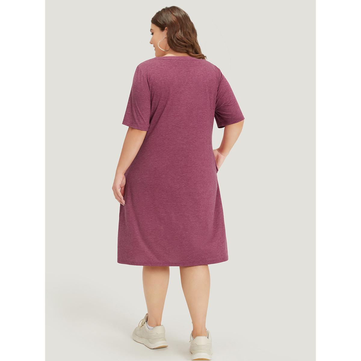 Plus Size Supersoft Essentials Slogan & Sunflower Print Notched Pocket Dress RedViolet Women Casual Plain Curvy Midi Dress BloomChic 26/4X Product Image