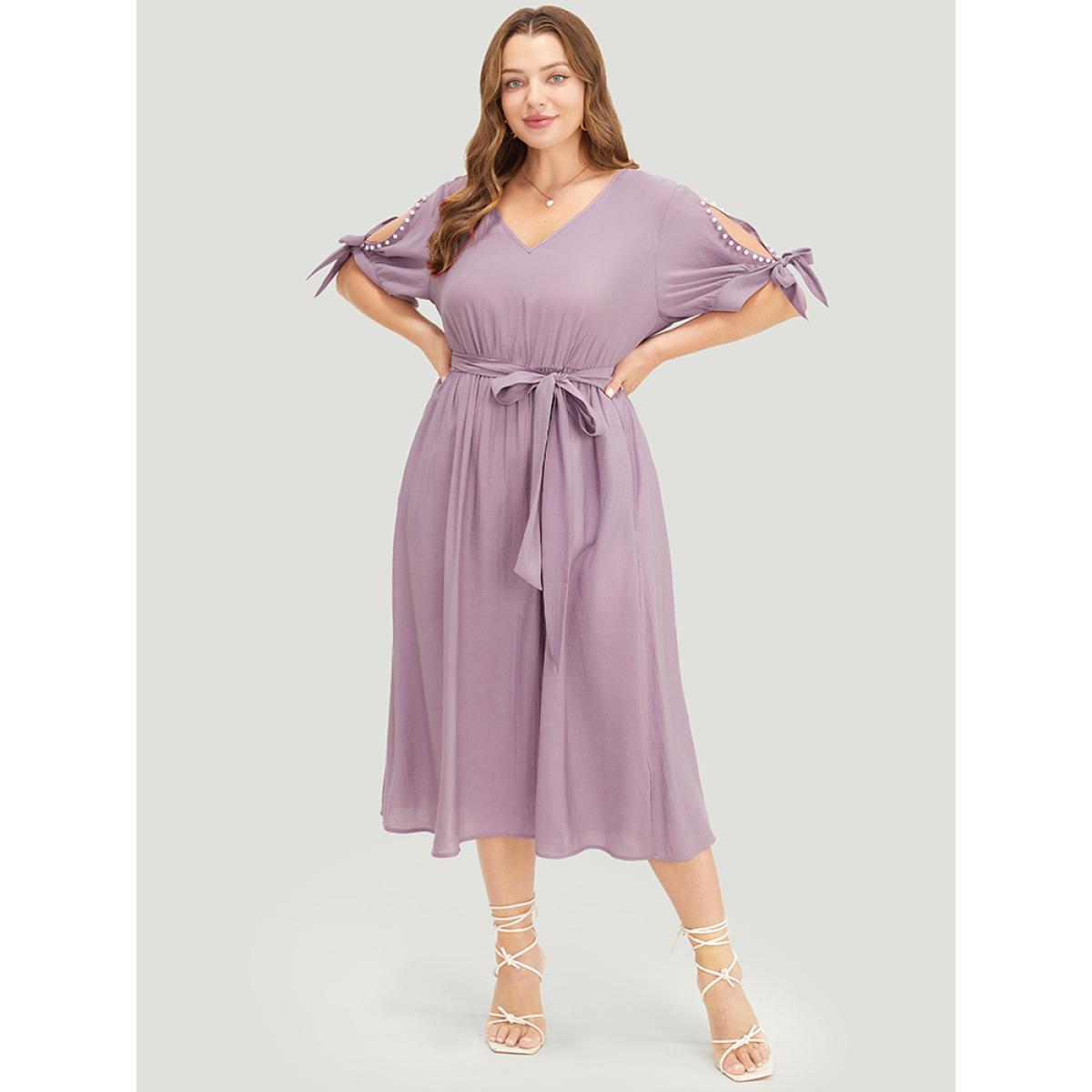 Plus Size Plain Pearl Beaded Knotted Sleeve Pocket Belted Ruffle Dress Heather Women Office Beaded V-neck Half Sleeve Curvy Midi Dress BloomChic 10/M Product Image
