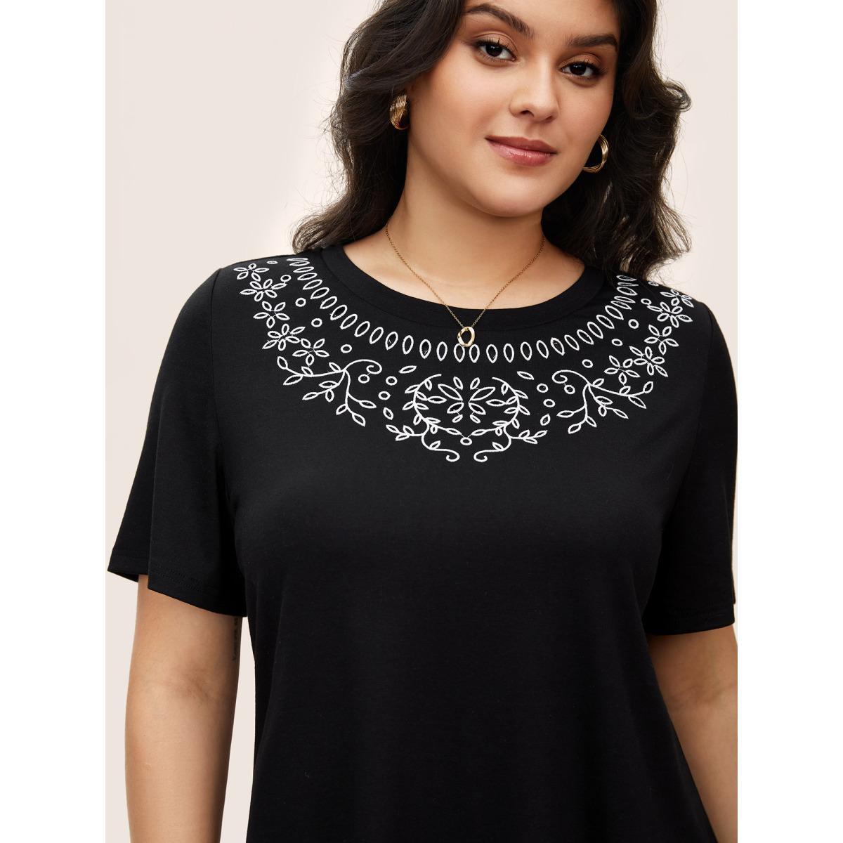 Plus Size Floral Embroidered Round Neck T-shirt Black Women Elegant Embroidered Round Neck Everyday T-shirts BloomChic 12/L Product Image