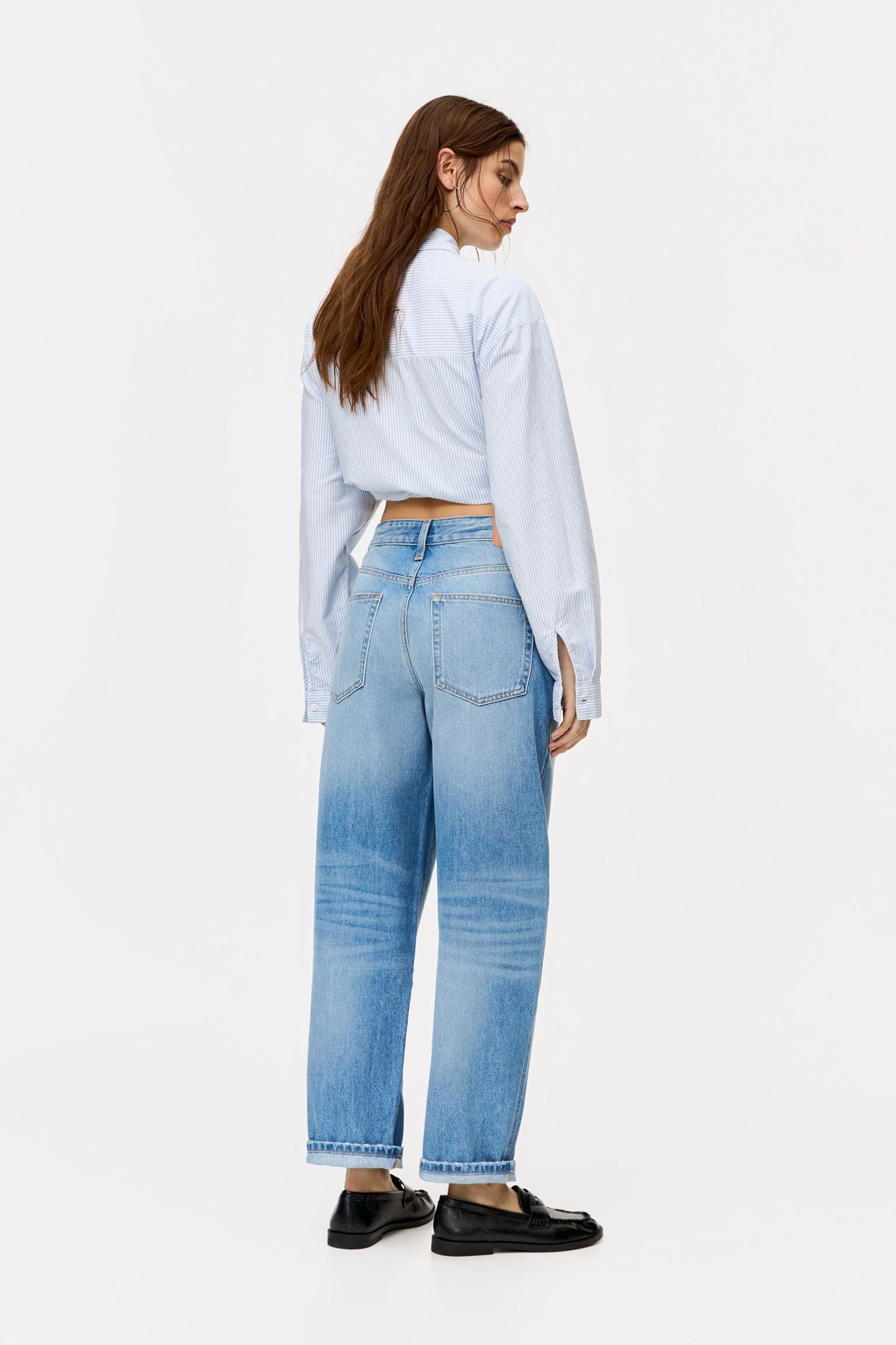 Mid-rise balloon fit jeans Product Image
