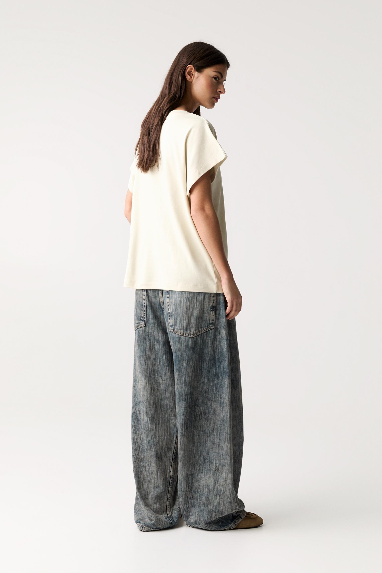 Basic oversized T-shirt Product Image