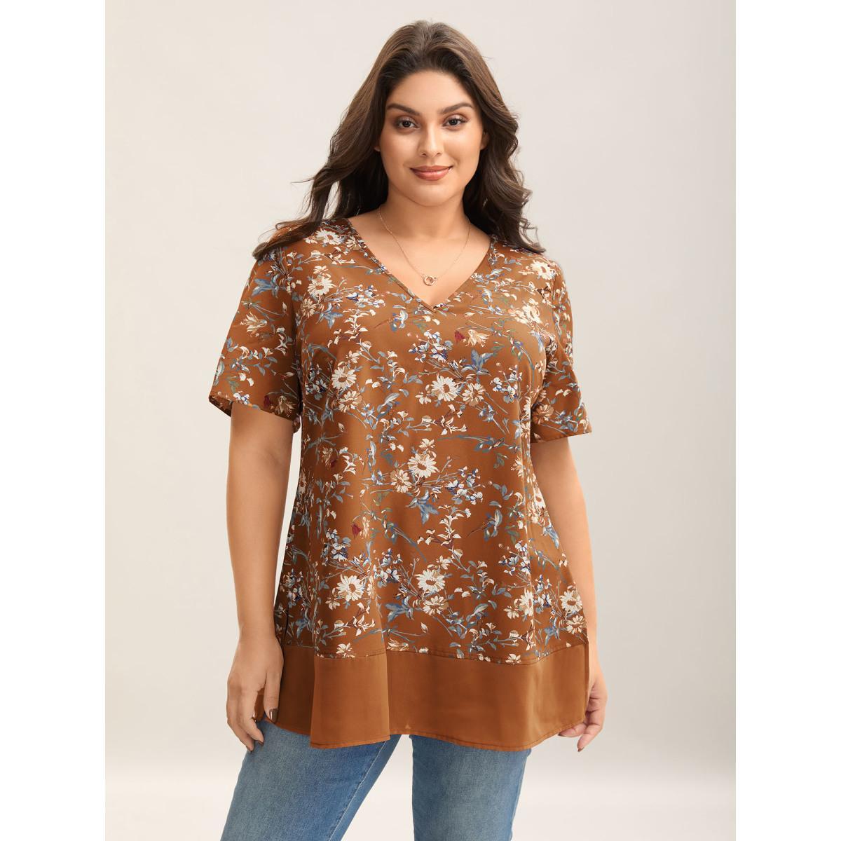 Plus Size Browncoffeecolor Garden Print Spliced V-Neck Blouse Women Elegant Short sleeve V-neck Everyday Blouses BloomChic 26/4X Product Image