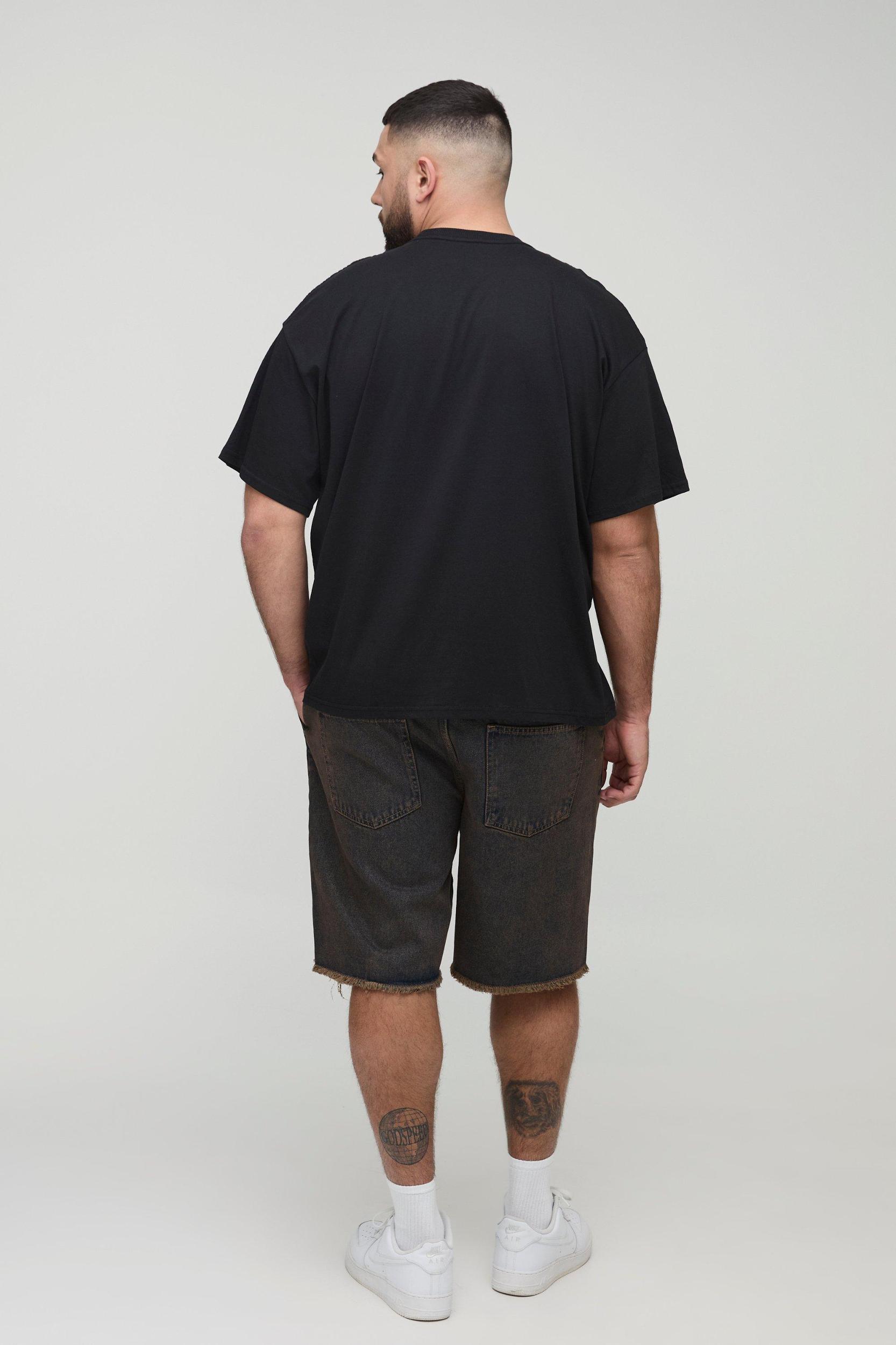 Plus Oversized Bullet for My Valentine License Print T-Shirt | boohooMAN USA Product Image