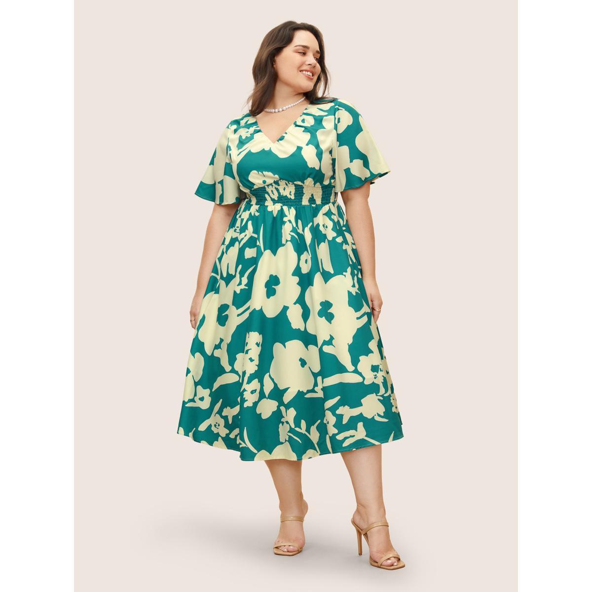 Plus Size Silhouette Floral Print Shirred Flutter Sleeve Dress Teal Women Elegant Gathered V-neck Short sleeve Curvy BloomChic 14-16/1X Product Image