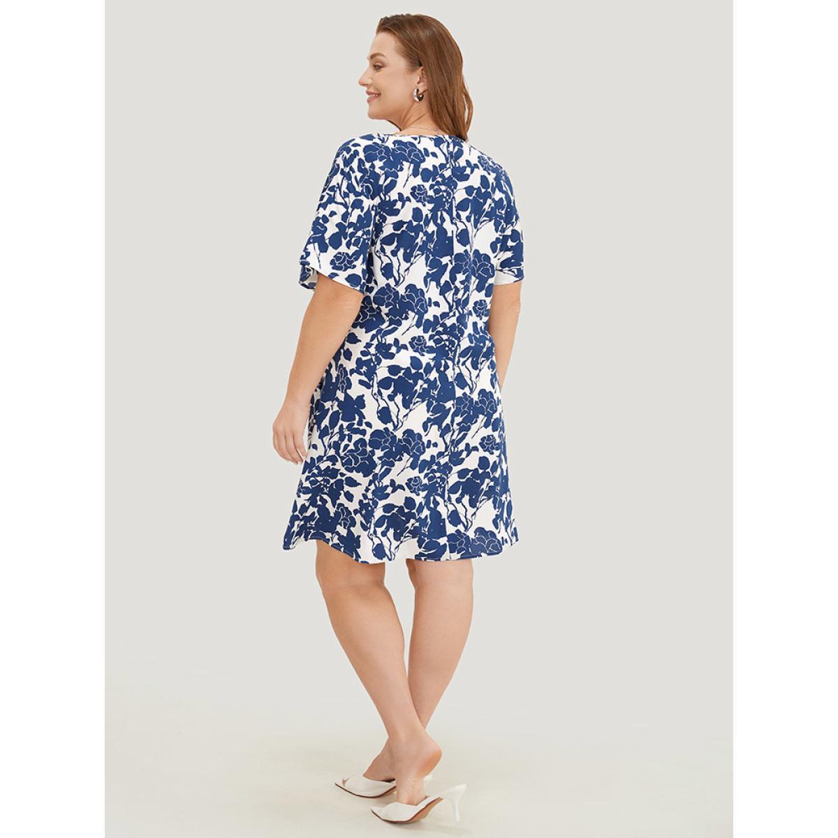 Plus Size Floral Print Batwing Sleeve Pocket Knot Side Dress Blue Women Elegant Knotted Round Neck Half Sleeve Curvy Short Dress BloomChic 12/L Product Image