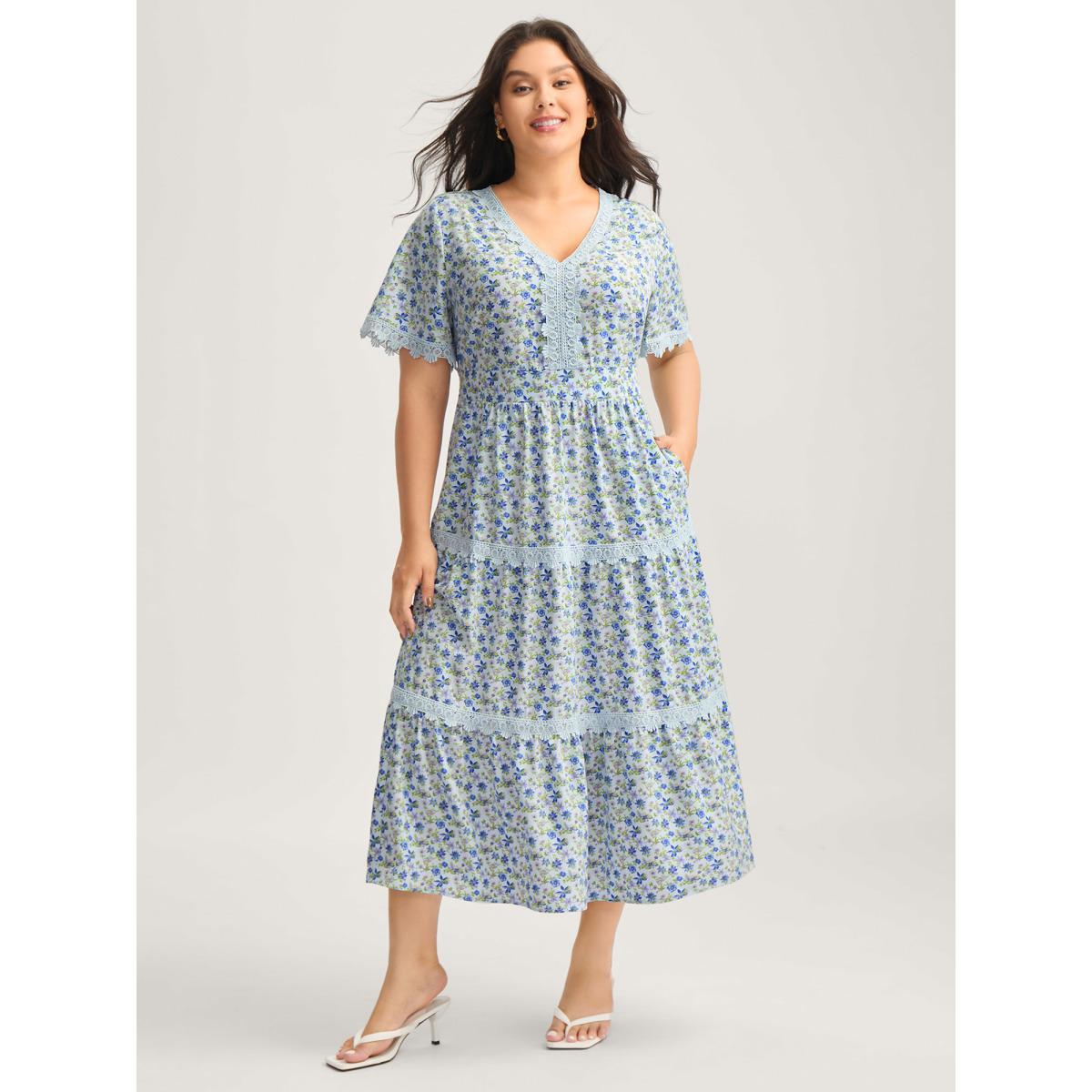 Plus Size Floral Print Lace Tiered Midi Dress LightBlue Women V-neck Short sleeve Curvy BloomChic 30/6X Product Image