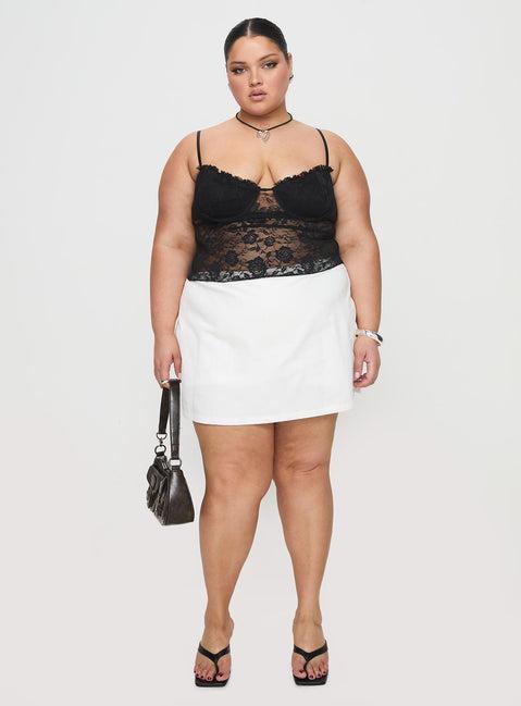 Kerr Lace Top Black Curve Product Image