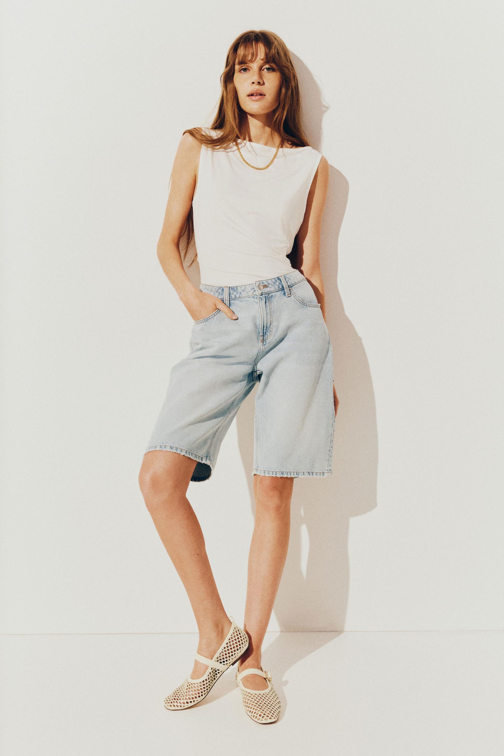 Bermuda Regular Denim Shorts Product Image