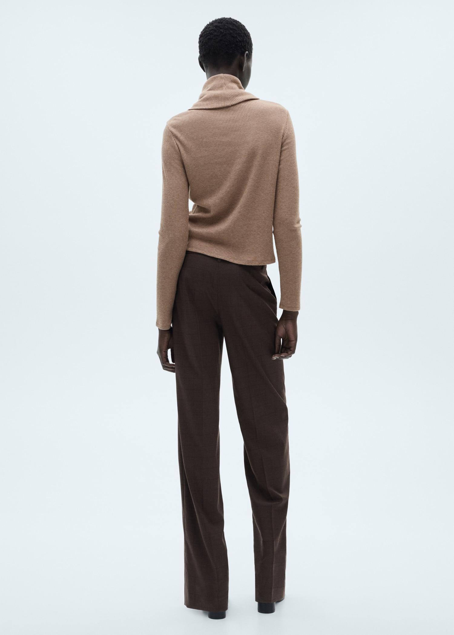 Turtle neck ribbed t-shirt - Women | MANGO USA Product Image