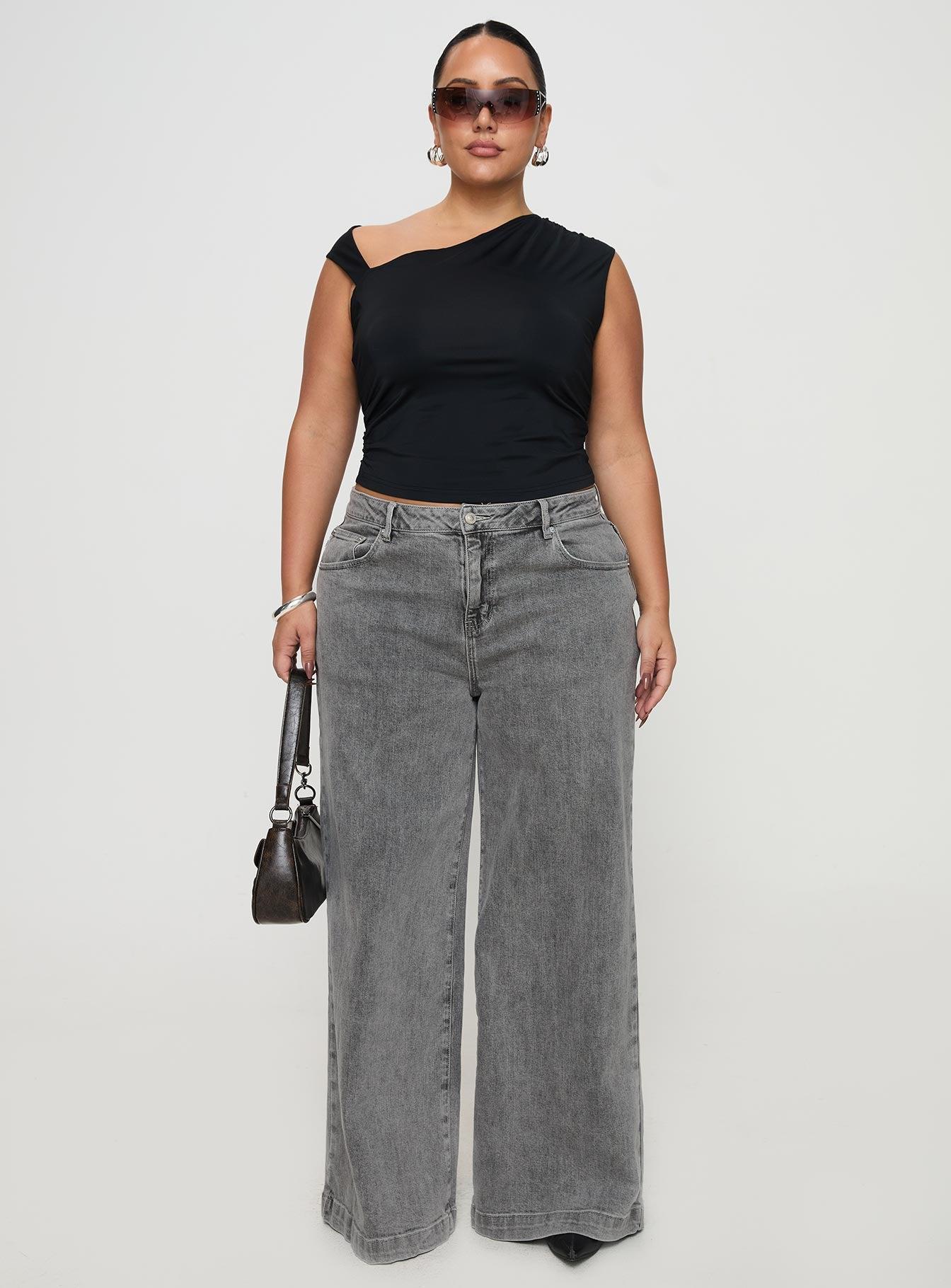 Ander Top Black Curve Product Image