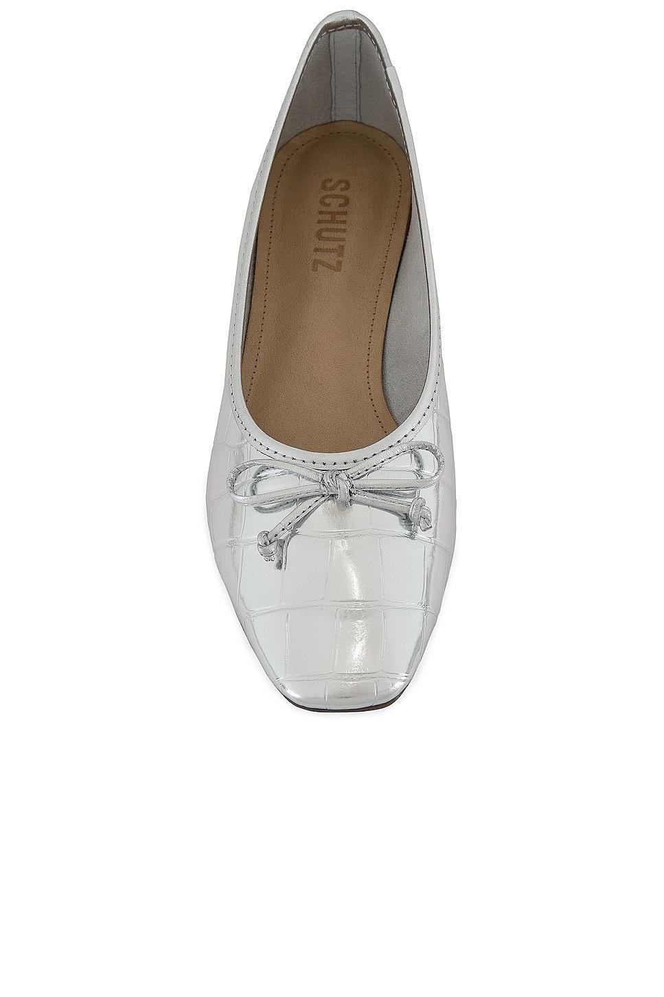 Arissa Flat Schutz Product Image