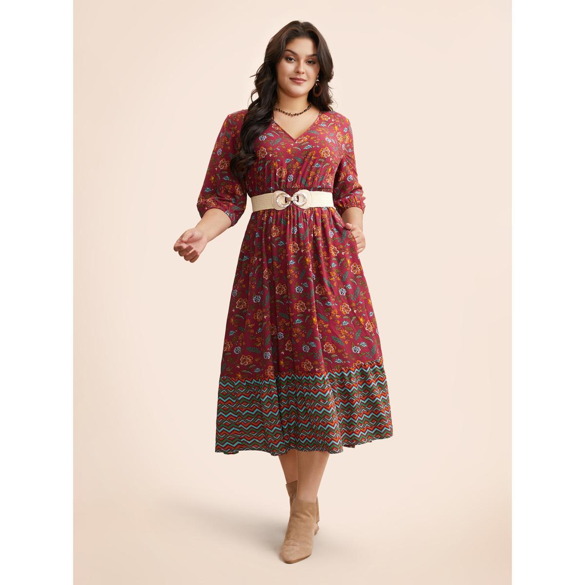 Plus Size V Neck Bandana Print Shirred Dress Burgundy Women Resort Shirred V-neck Elbow-length sleeve Curvy BloomChic 28/5X Product Image