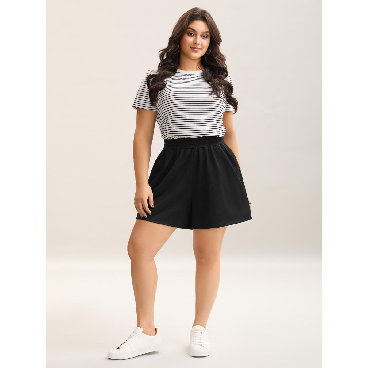 Plus Size Textured Straight-Fit Pull-On Shorts Women Black Casual Texture Wide Leg Everyday-Casual Shorts BloomChic 14-16/1X Product Image