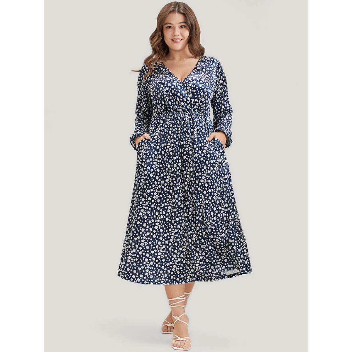 Plus Size Ditsy Floral Pocket Lantern Sleeve Wrap Velvet Dress Indigo Women Elegant Elastic Waist V-neck Long Sleeve Curvy Midi Dress BloomChic 10/M Product Image