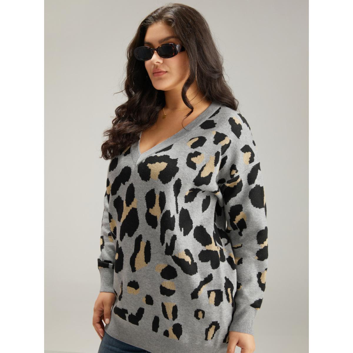 Plus Size Anti-Pilling Leopard Elastic Cuffs Pullover Leopard Women Casual Loose Long Sleeve V-neck Dailywear Pullovers BloomChic 18-20/2X Product Image