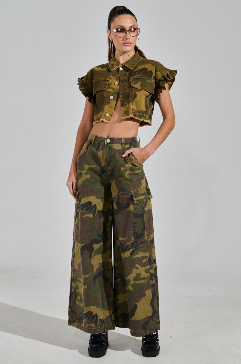 HIDDEN IN PLAIN SIGHT CROPPED BUTTON DOWN Product Image