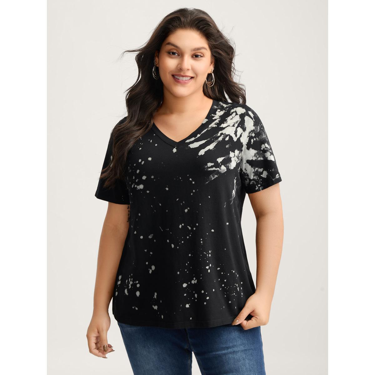 Plus Size Cotton Tie-Dye Stretchy V-Neck T-Shirt Black Women Non V-neck Everyday-Casual T-shirts BloomChic 18-20/2X Product Image