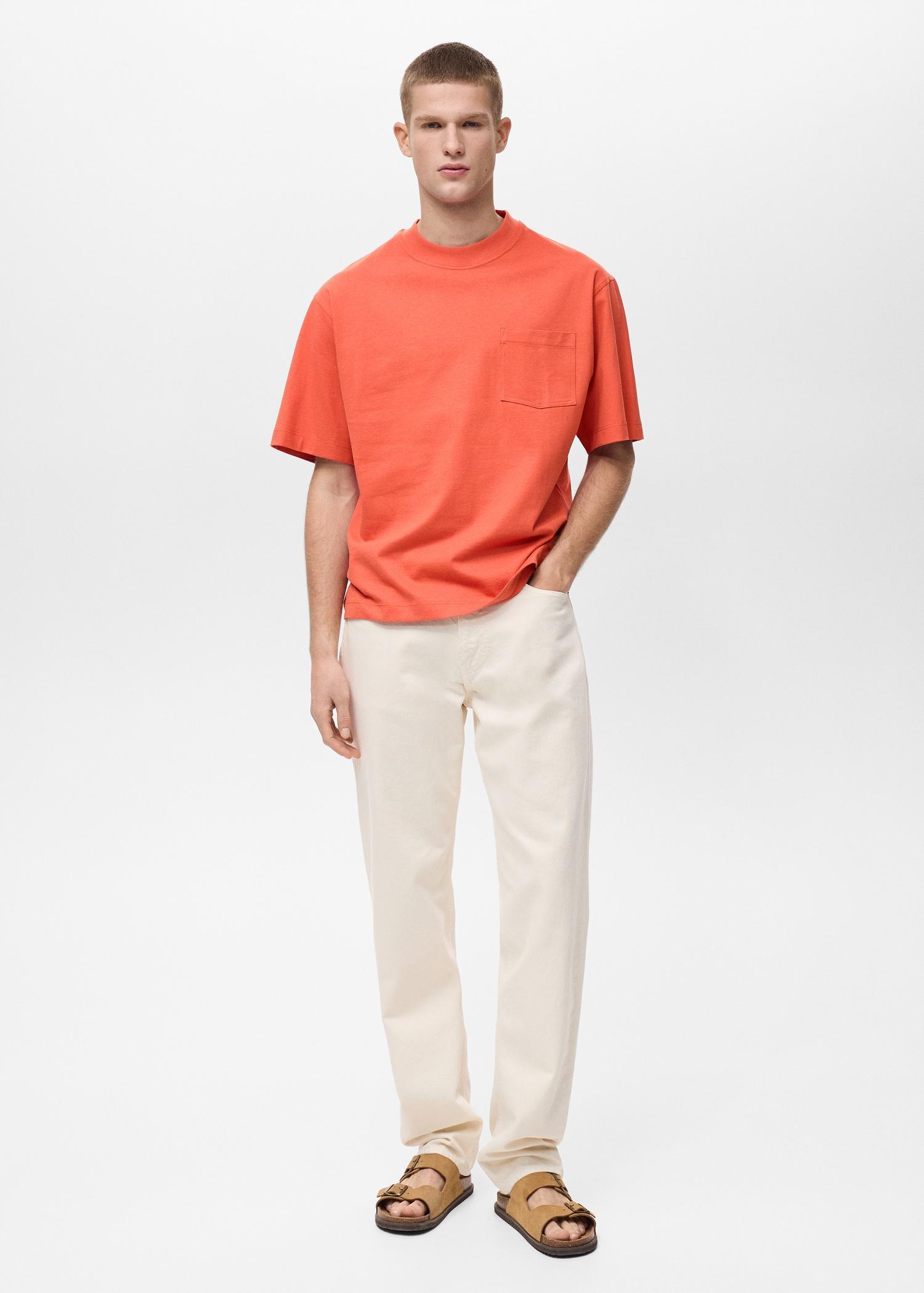 T-shirt 100% cotton boxy fit pocket - Men | MANGO USA Product Image