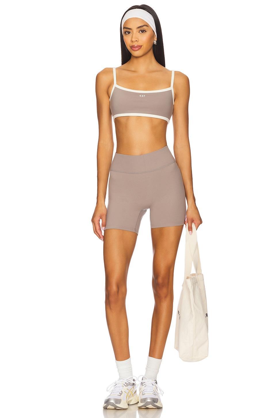 The Essentials Short 437 Product Image