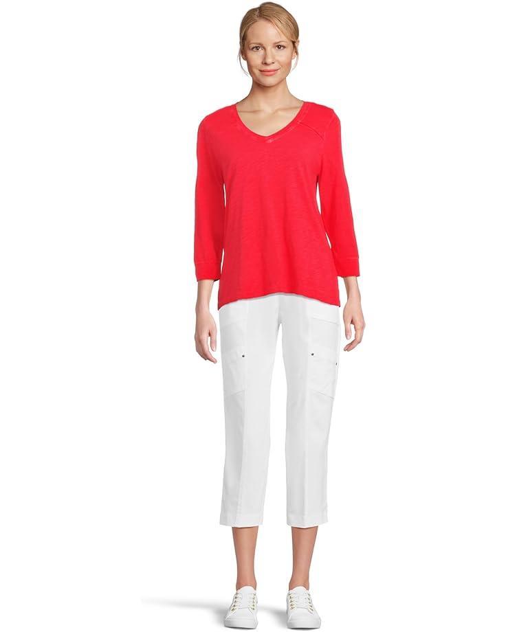 3/4 Sleeve V-Neck Tee with Curved Hem Product Image