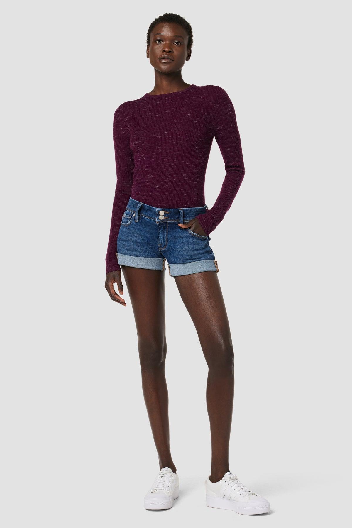 Croxley Mid-Rise Short Female Product Image