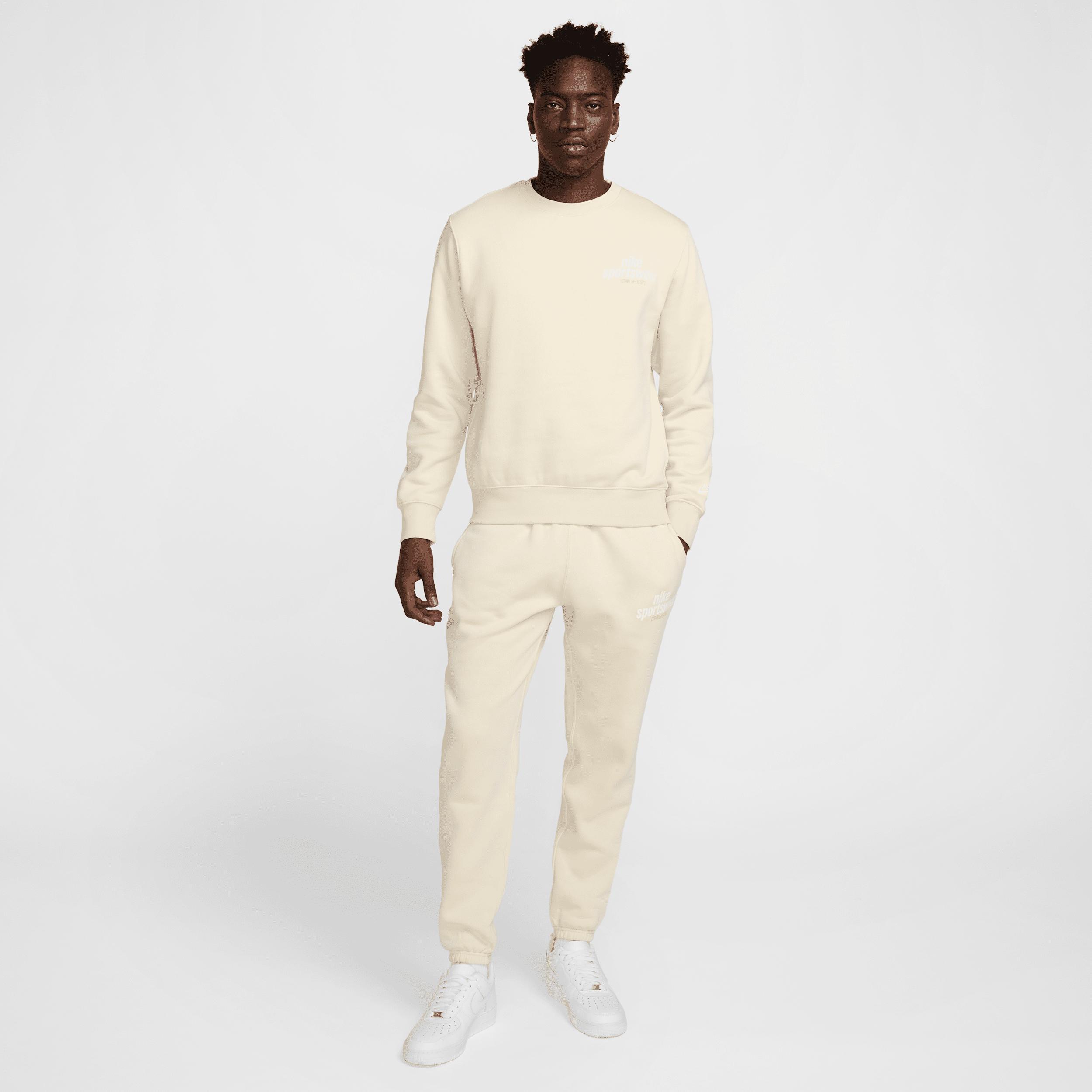 Nike Men's Club Fleece Crew Product Image