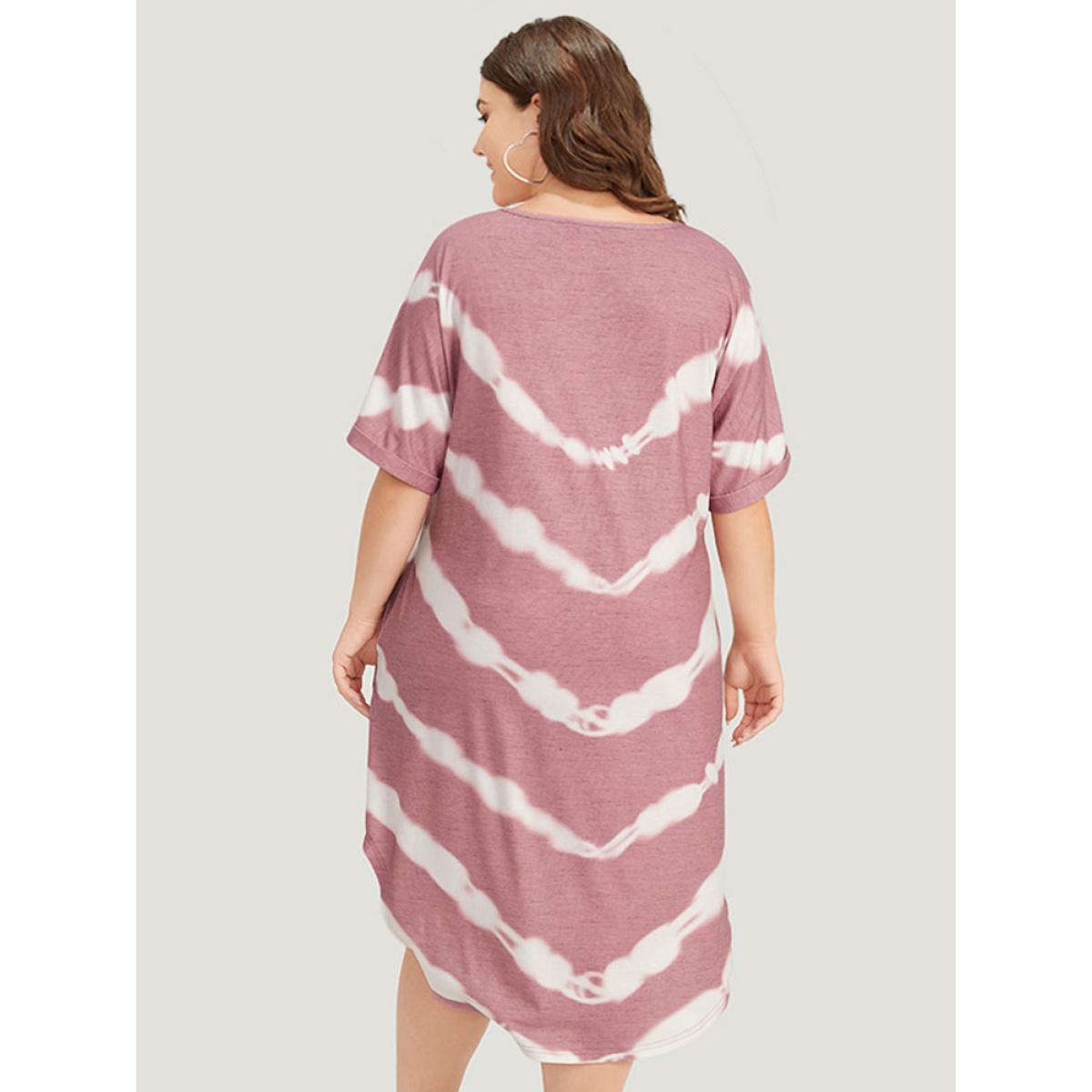 Plus Size Tie Dye Striped Two Tone V Neck Pocket Dress DustyPink Women Casual Tie Dye V-neck Short sleeve Curvy Midi Dress BloomChic 30/6X Product Image