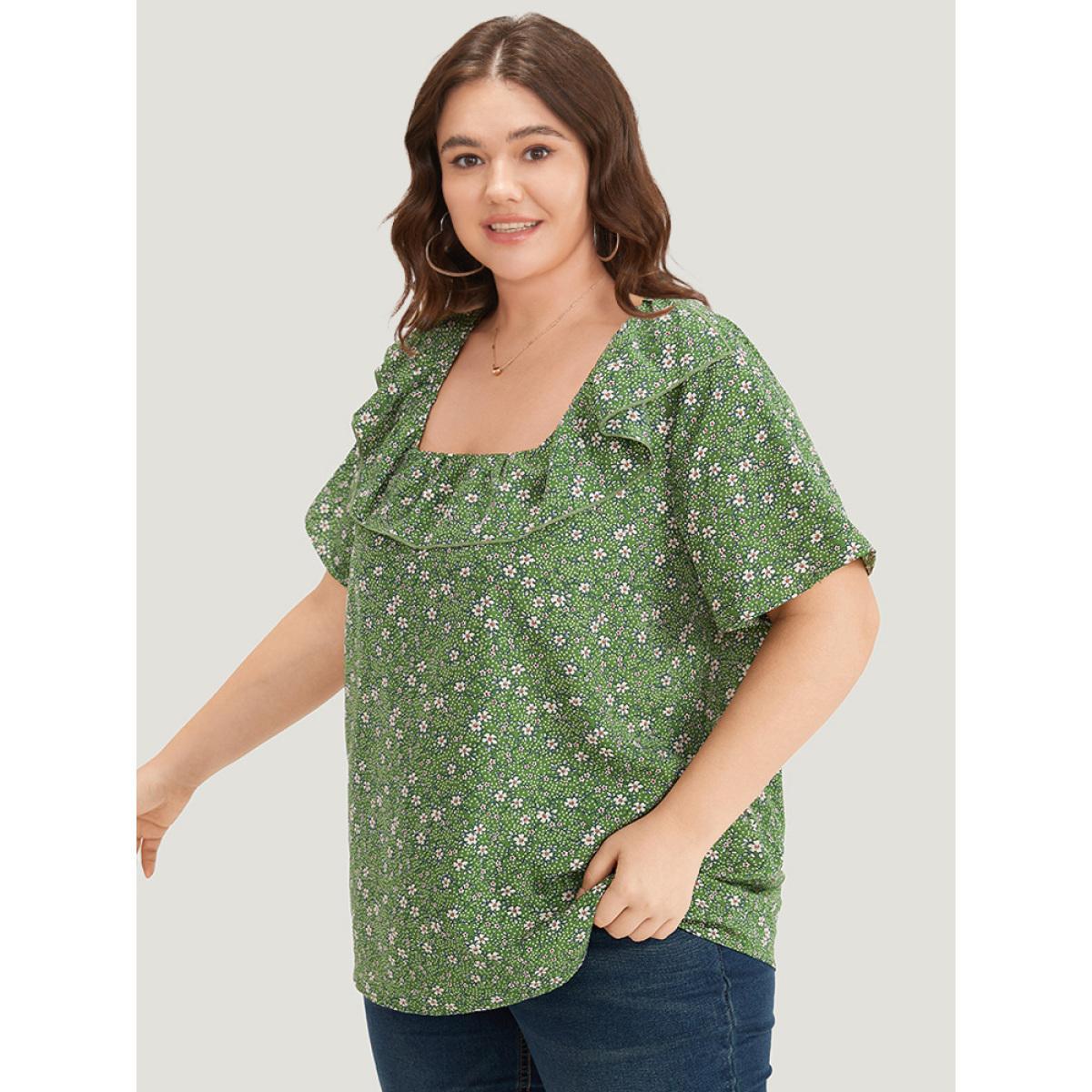 Plus Size Green Ditsy Floral Square Neck Flutter Trim Blouse Women Elegant Short sleeve Square Neck Dailywear Blouses BloomChic 12/L Product Image