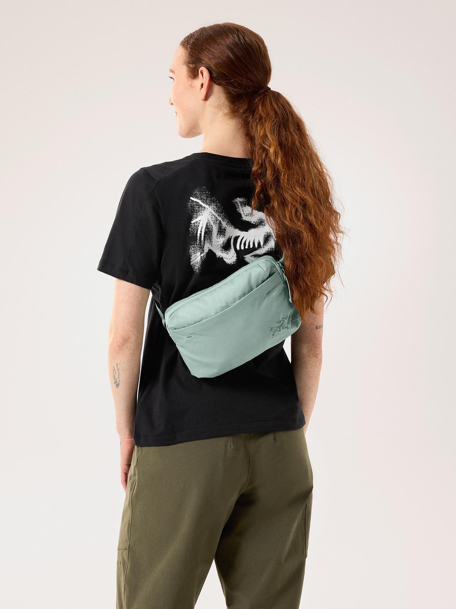 Heliad Crossbody Bag Product Image