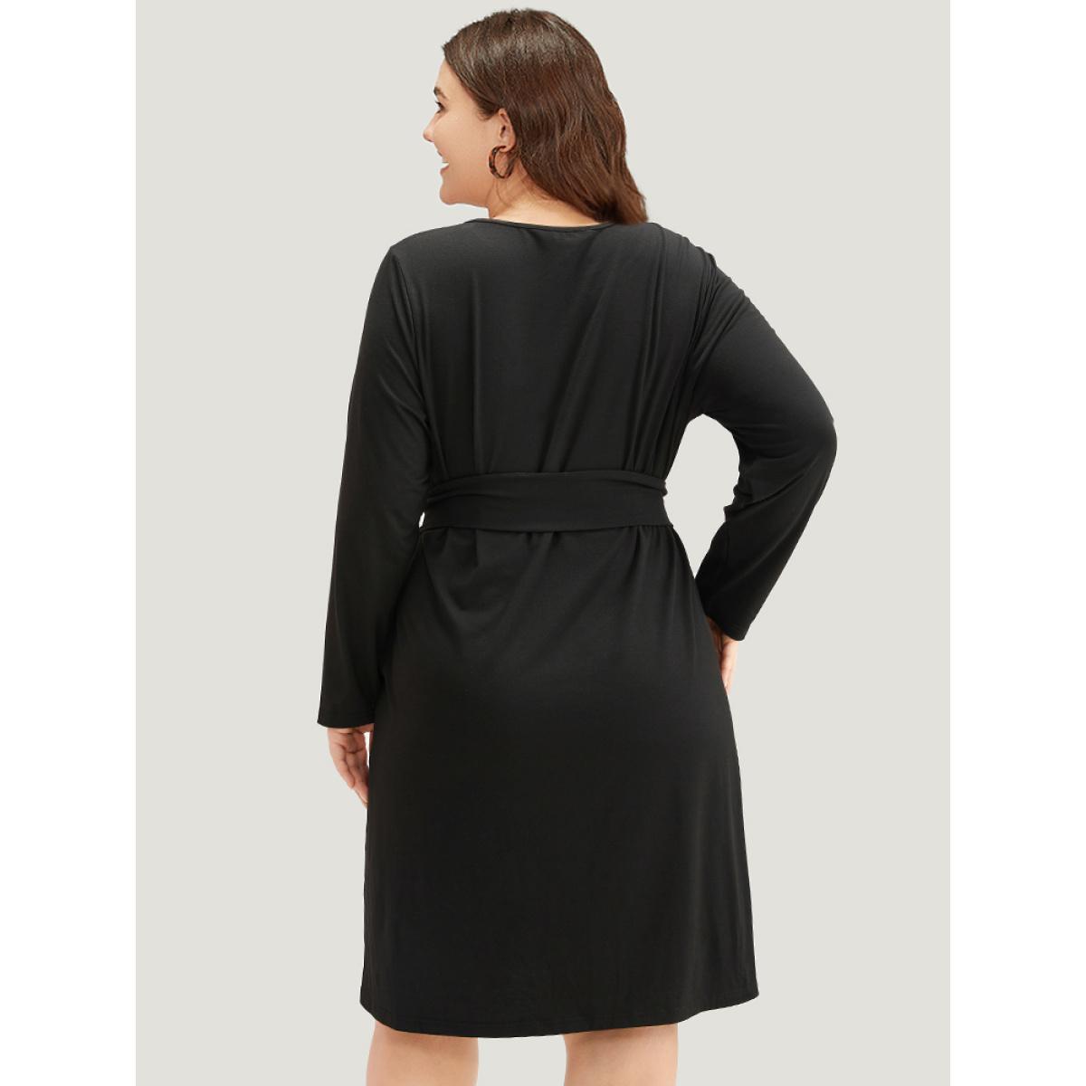 Plus Size Solid Pocket Drawstring Ties Dress Black Women Casual Plain Round Neck Long Sleeve Curvy Knee Dress BloomChic 14-16/1X Product Image