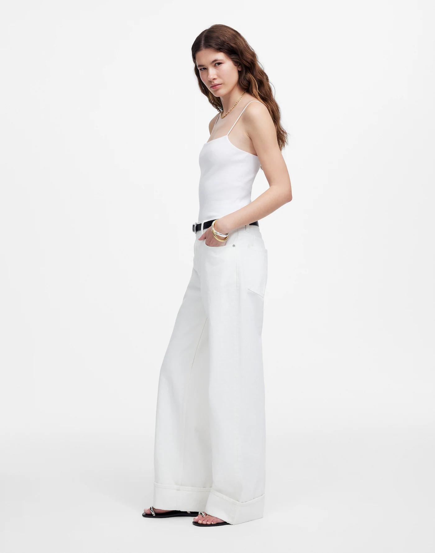 Low-Slung Baggy Jeans Product Image