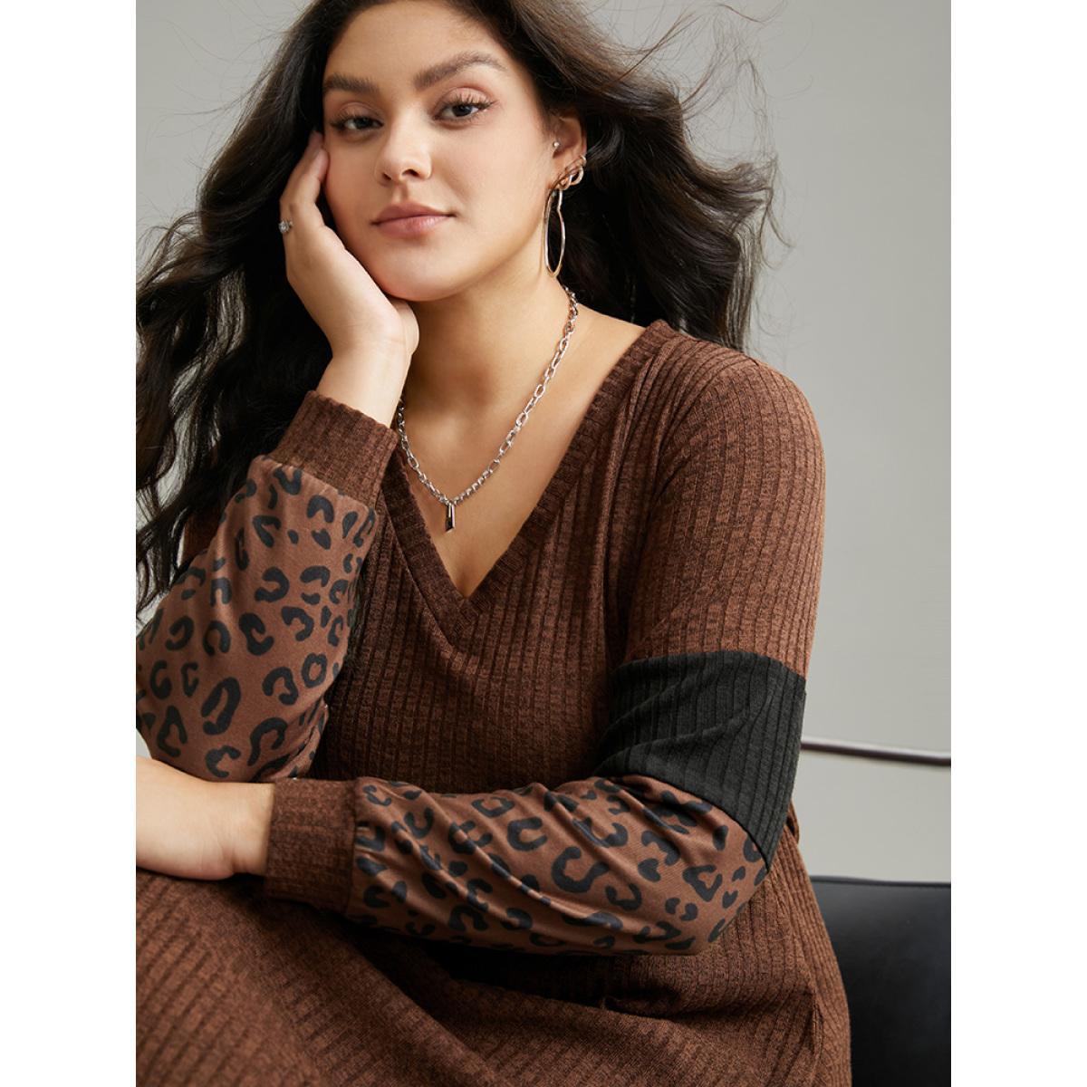 Plus Size Rib Knit Leopard Print Patchwork Dress Chocolate Women Casual Rib Knit V-neck Long Sleeve Curvy Midi Dress BloomChic 30/6X Product Image