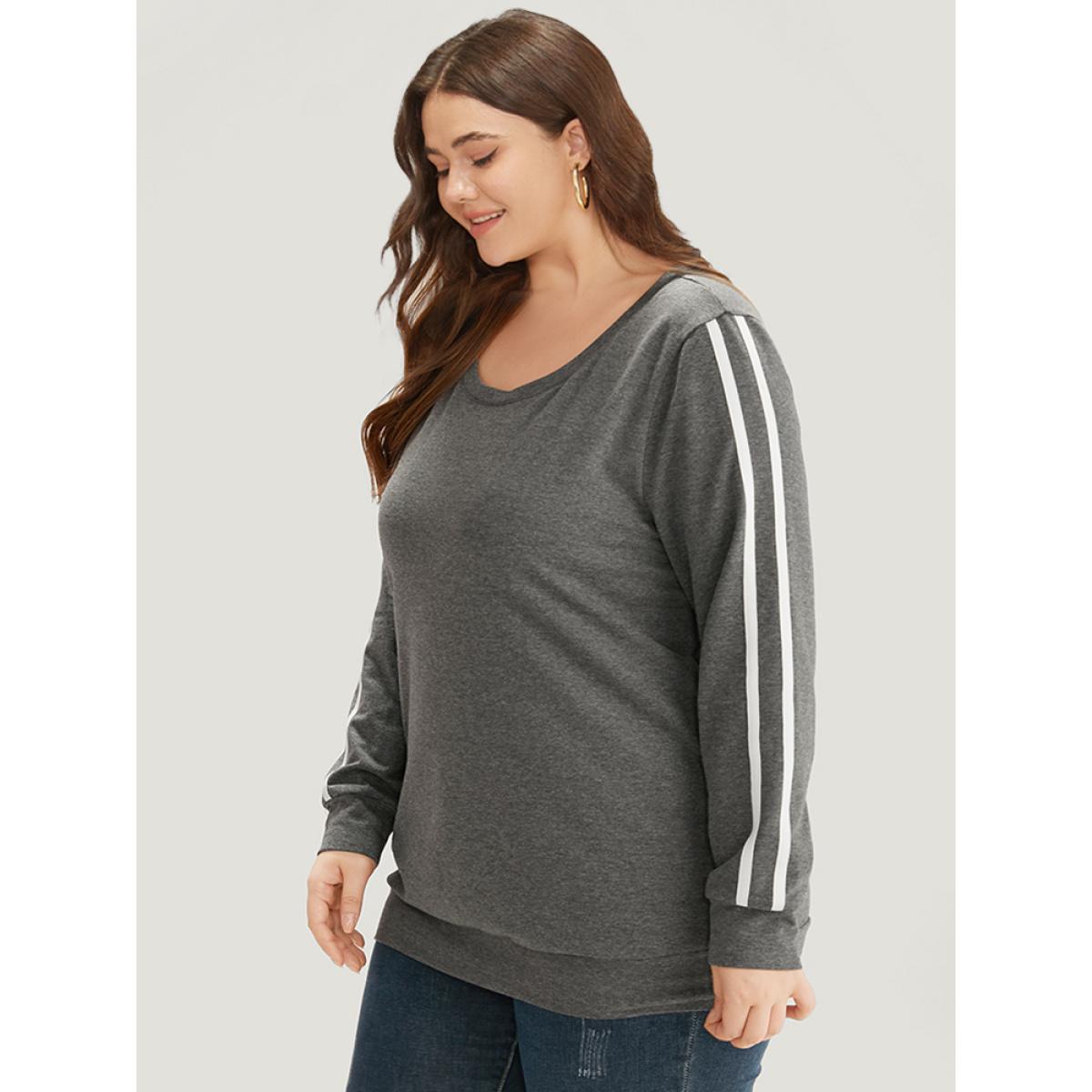 Plus Size Contrast Trim Crew Neck Sweatshirt Women Gray Casual Elastic cuffs Round Neck Everyday Sweatshirts BloomChic 22-24/3X Product Image