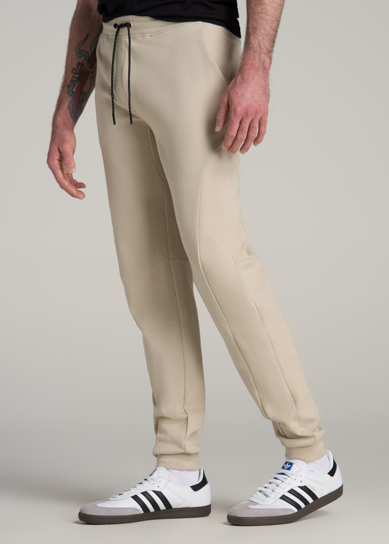 Tall Men's Utility Fleece Joggers in Black Product Image