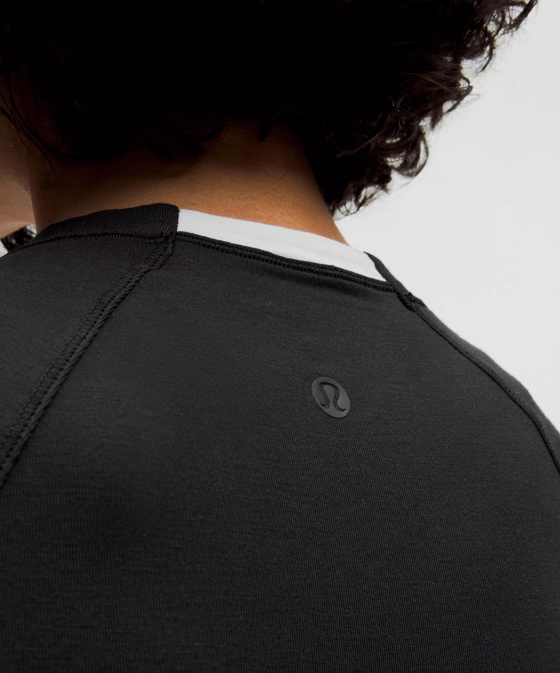 Long-Sleeve Crewneck Base Layer Product Image