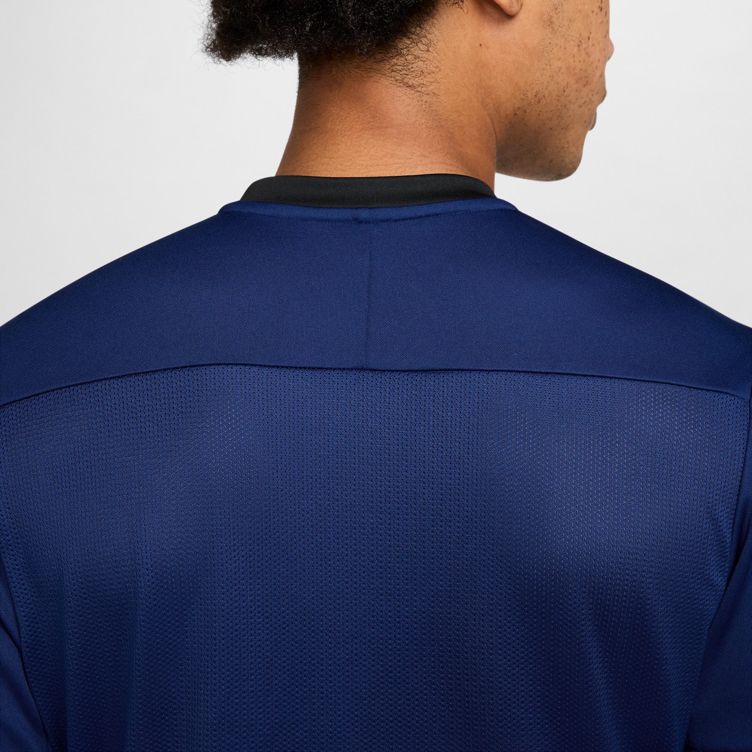 Nike Academy Men's Dri-FIT Short-Sleeve Soccer Top Product Image