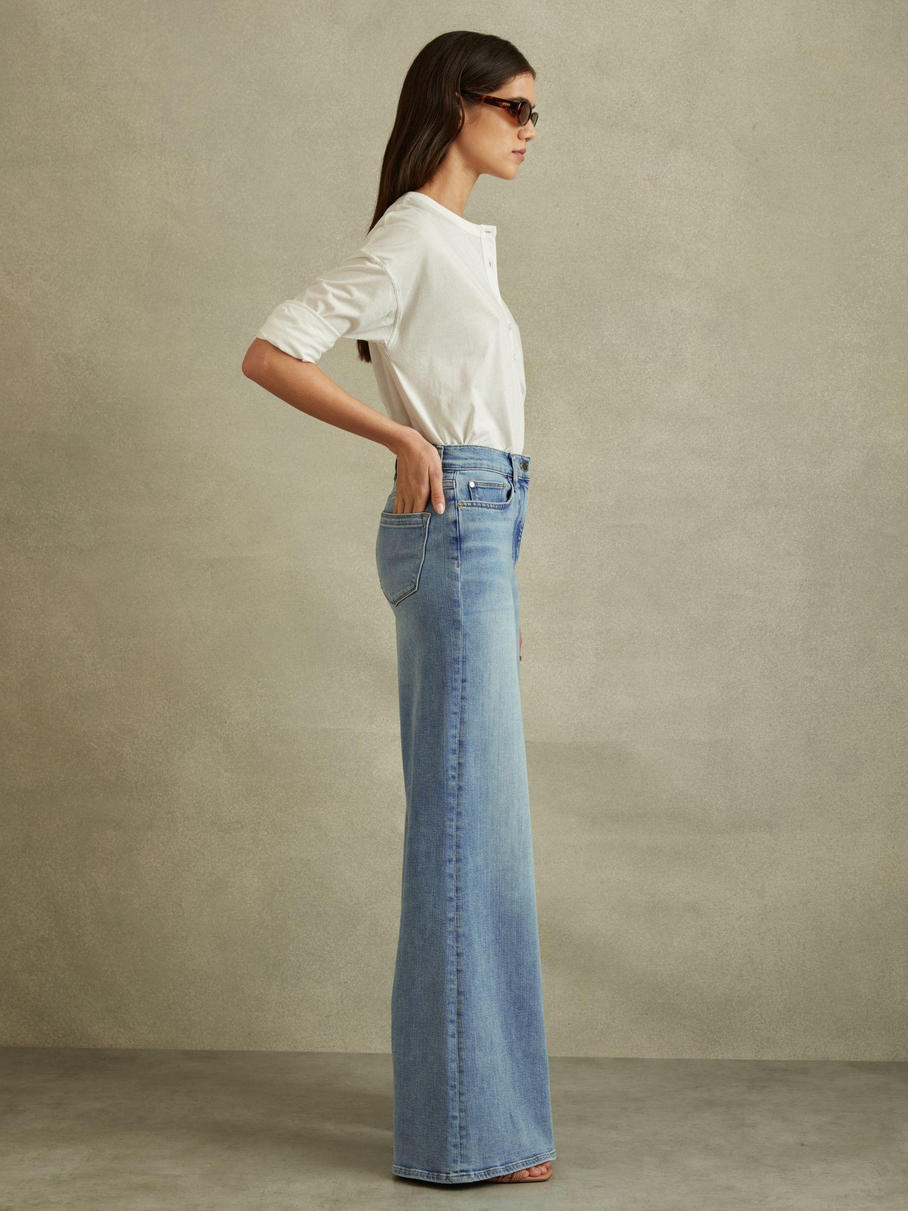 Palazzo Jeans in Light Blue Product Image