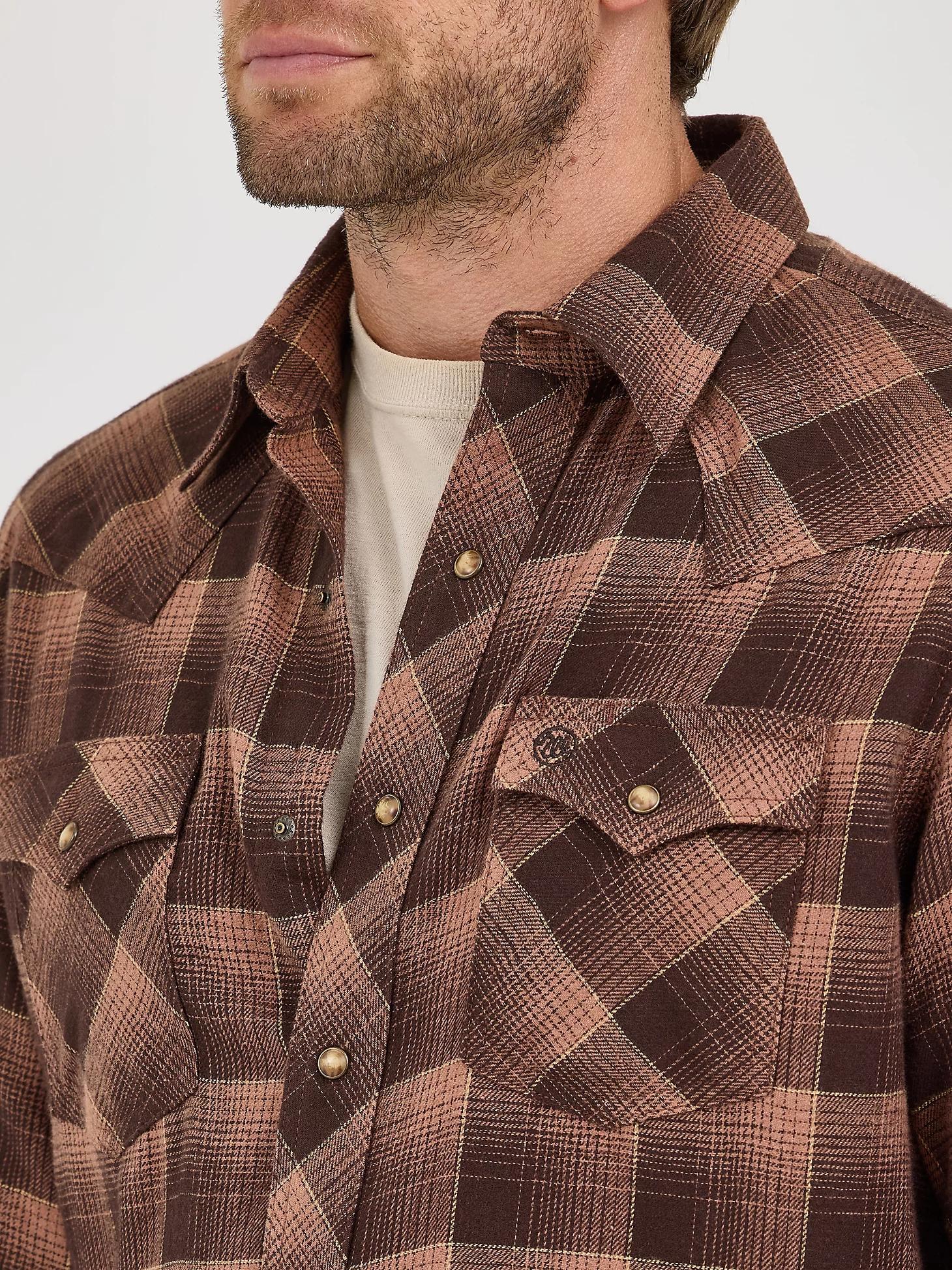Men's Wrangler Retro® Long Sleeve Flannel Western Snap Plaid Shirt in Mocha Product Image