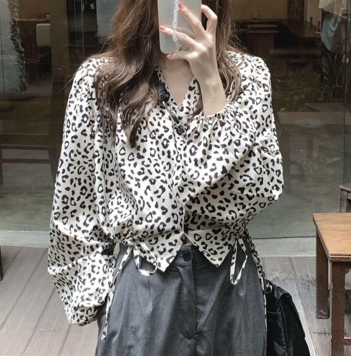 Long-Sleeve V-Neck Leopard Print Drawstring Blouse Product Image